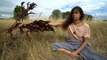 Move in common: with land and others, human and more-than-human
